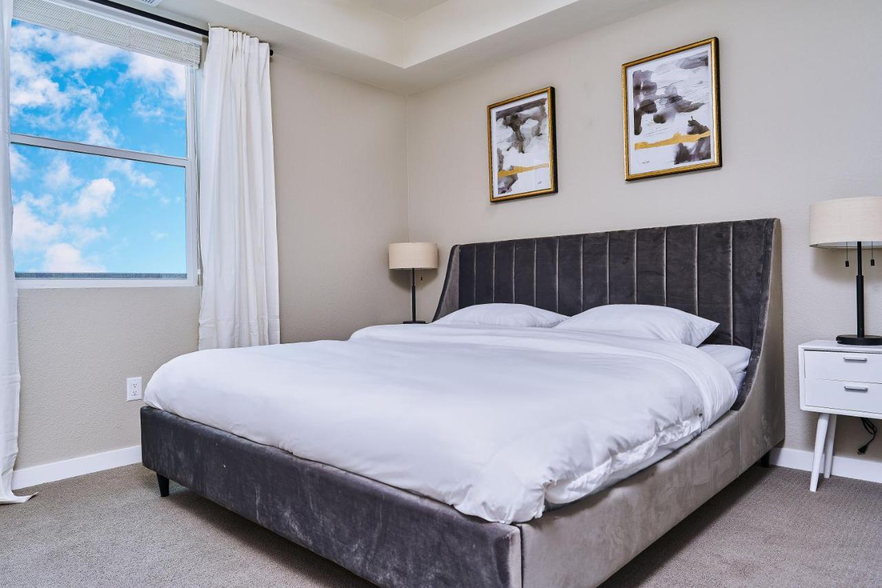 Luxurious 2 King Bedrooms City, & Corner Lake View Sparks Exteriér fotografie